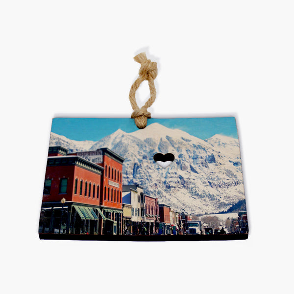 Rising Ornament