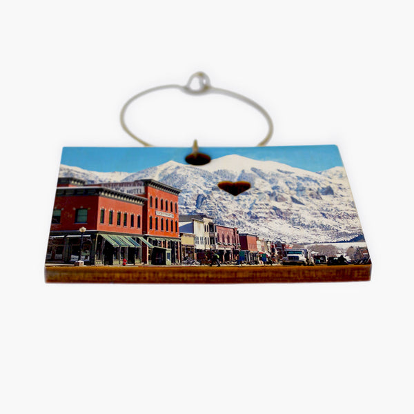 Rising Wine Charm