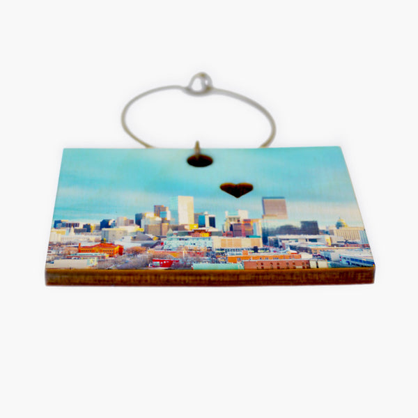 Skyed Wine Charm